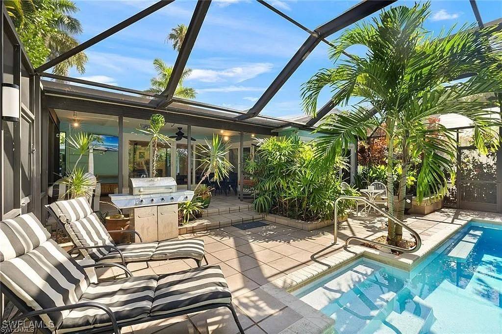 Naples, FL 34108,792 108th AVE N