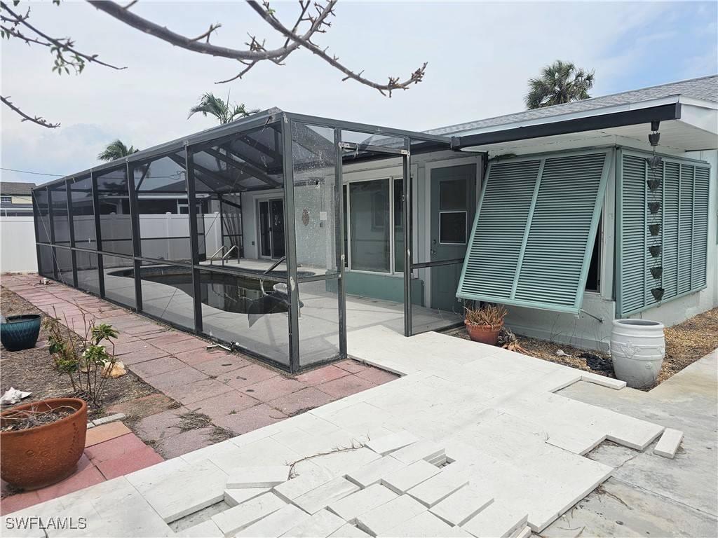 Fort Myers Beach, FL 33931,193 Hibiscus DR