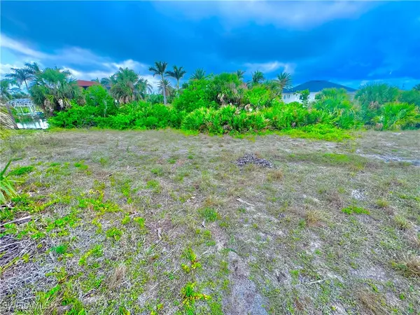 Port Charlotte, FL 33981,14334 Fort Worth CIR