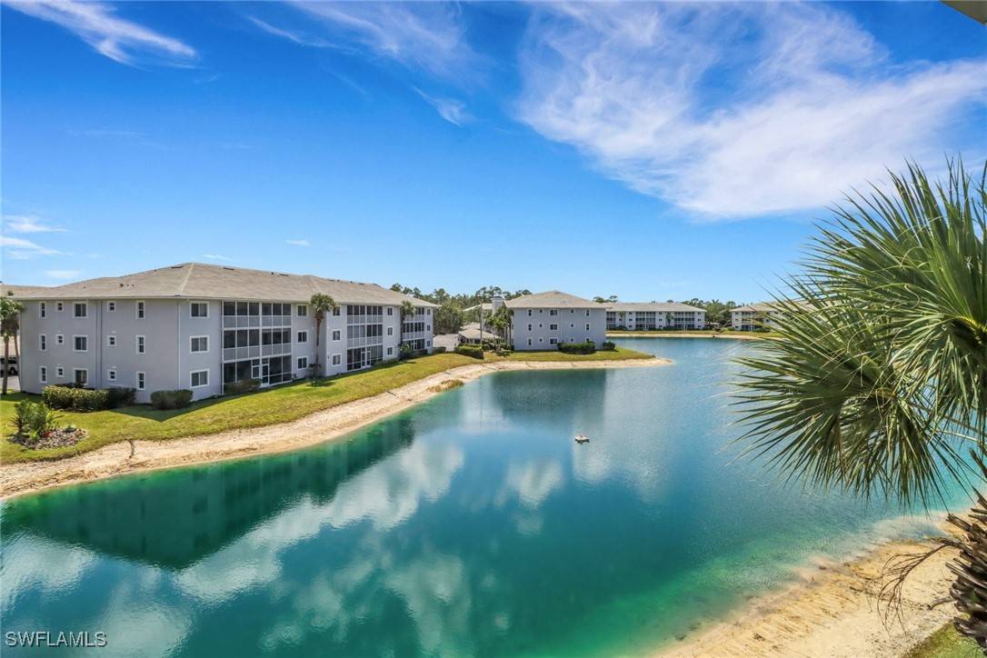 Naples, FL 34104,7842 Regal Heron CIR #304