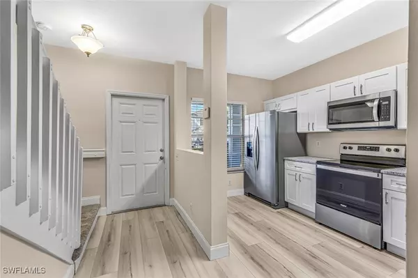 Fort Myers, FL 33966,8227 Pacific Beach DR