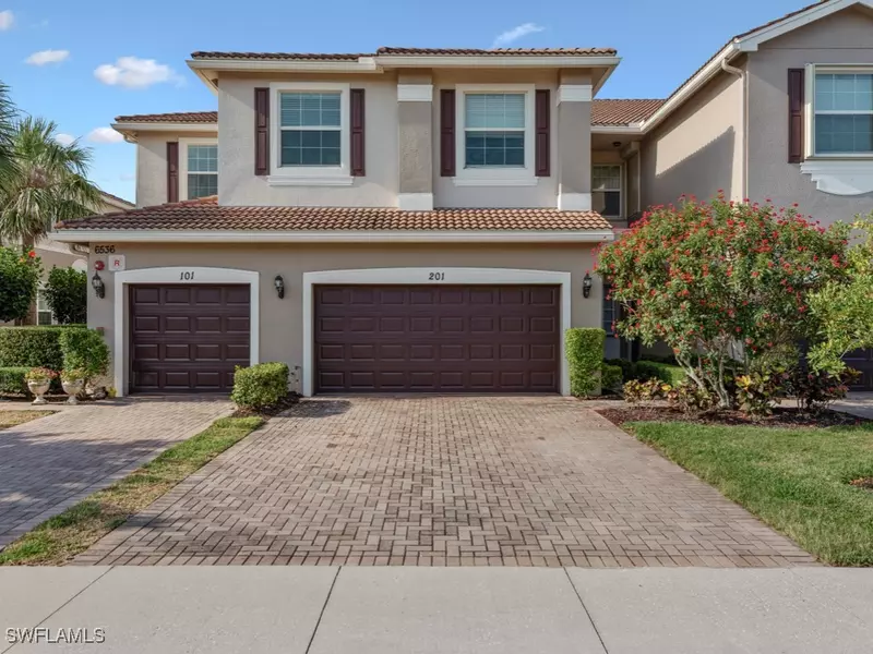 6536 Monterey PT #201, Naples, FL 34105