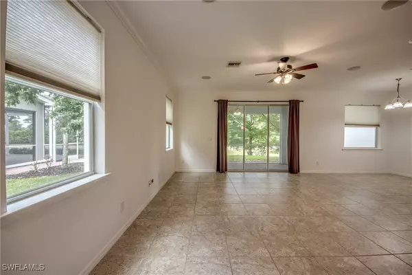 Fort Myers, FL 33967,19530 Bowring Park RD #106