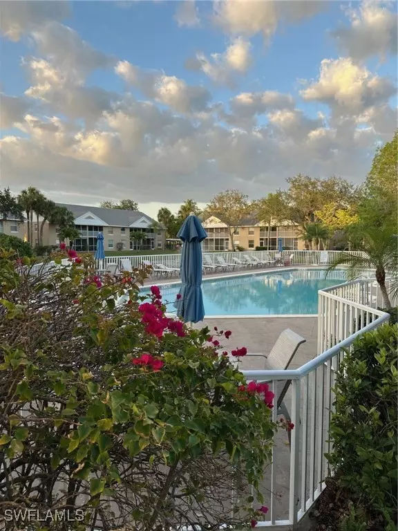 138 Pebble Shores DR #8, Naples, FL 34110