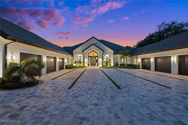 Naples, FL 34108,115 East AVE