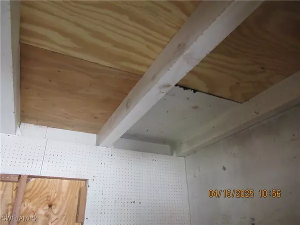 Fort Myers, FL 33916,2655 Market ST