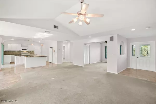 Sanibel, FL 33957,548 Chert CT