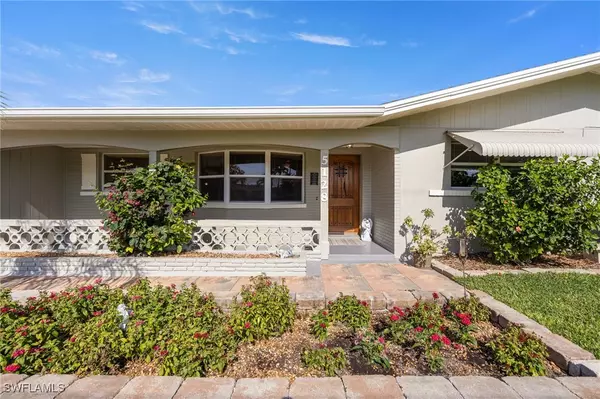 Cape Coral, FL 33904,5128 York CT