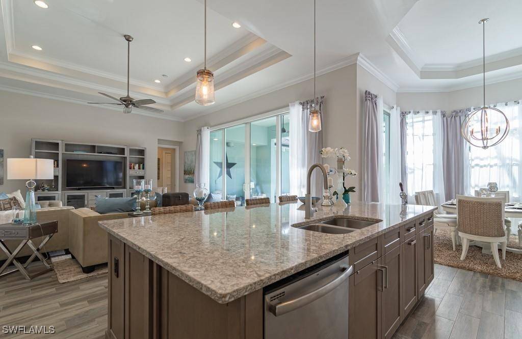 Naples, FL 34113,6427 Pembroke WAY