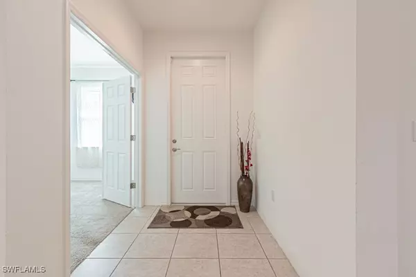 Fort Myers, FL 33916,3832 Dunnster CT