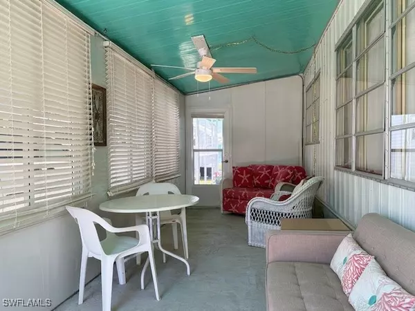 Fort Myers, FL 33905,5558 Palm Beach BLVD #35