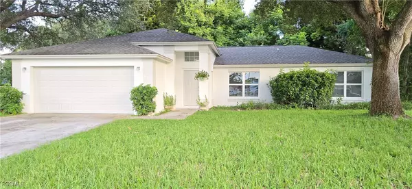 687 Grove DR, Naples, FL 34120
