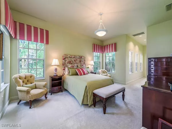 Naples, FL 34109,Address not disclosed