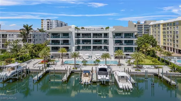 Naples, FL 34102,1820 Gulf Shore BLVD N #202