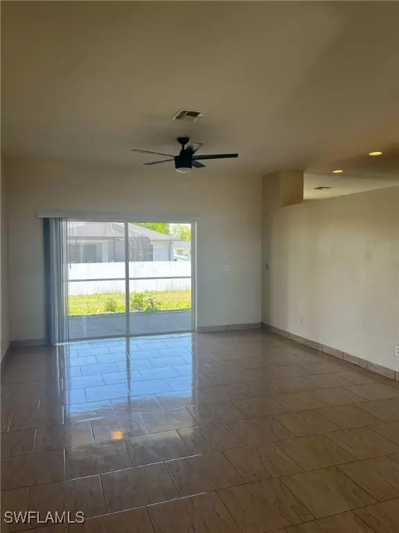 Cape Coral, FL 33909,17 NE 11th LN