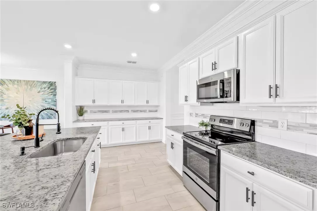 Naples, FL 34120,2127 Hamlin ST