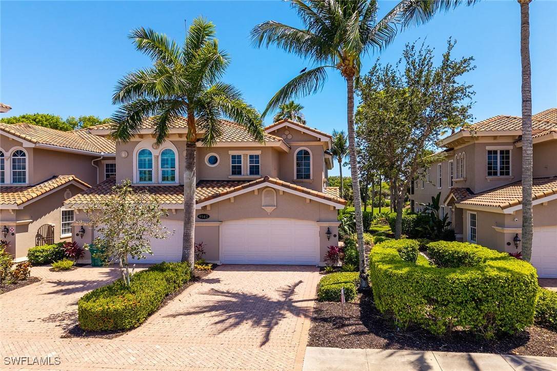 9142 Cherry Oaks LN #202, Naples, FL 34114