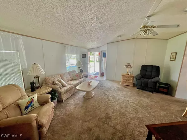North Fort Myers, FL 33917,138 Lantern LN