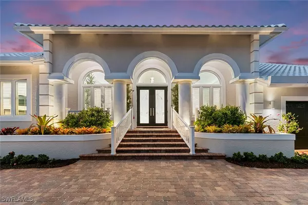 287 Meadowlark CT, Marco Island, FL 34145