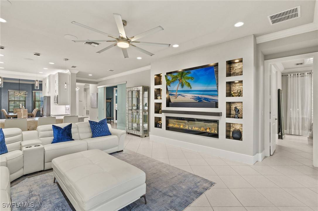 Naples, FL 34119,4172 Crescent CT