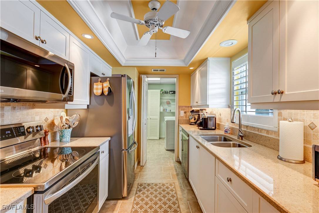 Naples, FL 34103,4126 Belair LN #B-10