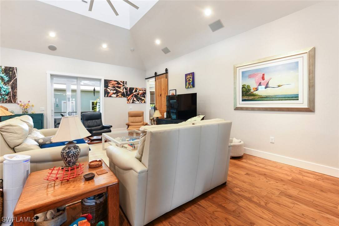 Punta Gorda, FL 33950,329 W Grace ST