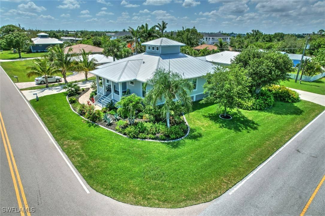 Punta Gorda, FL 33950,329 W Grace ST