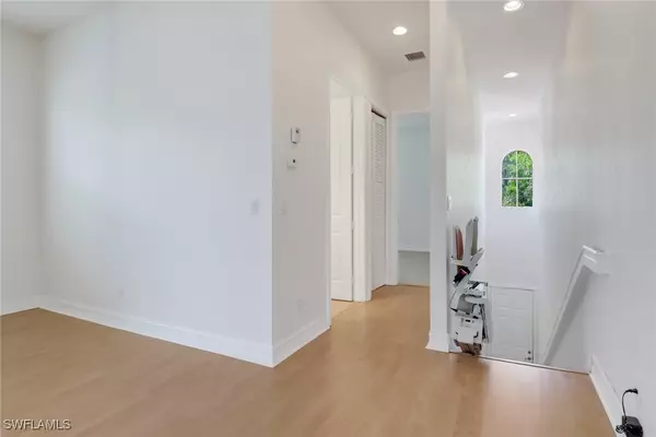 Fort Myers, FL 33966,12050 Lucca ST #202