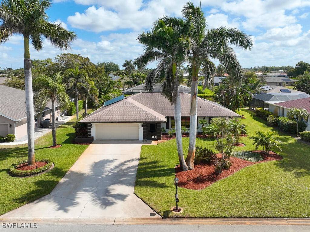 213 Bay Meadows DR, Naples, FL 34113
