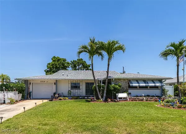 1313 Shelby Pkwy, Cape Coral, FL 33904