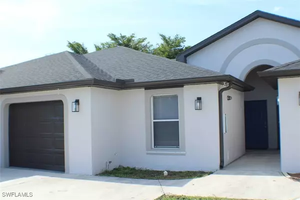 Cape Coral, FL 33990,627 SE 13th TER #A-D