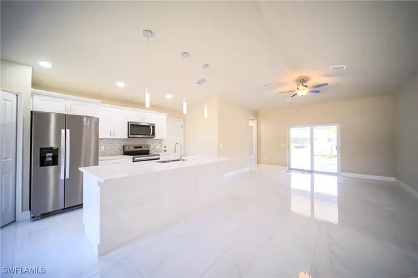 Lehigh Acres, FL 33972,1962 Leghorn ST