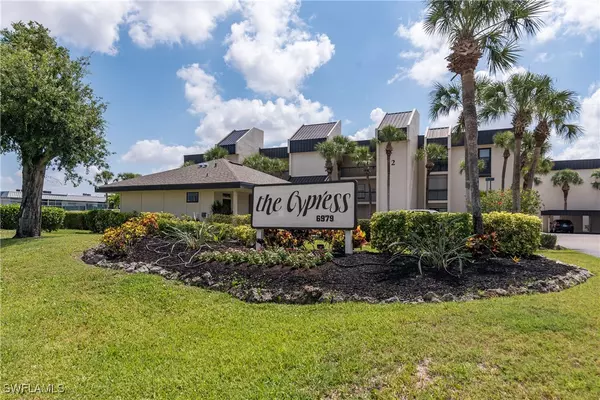 6979 Winkler RD #135, Fort Myers, FL 33919