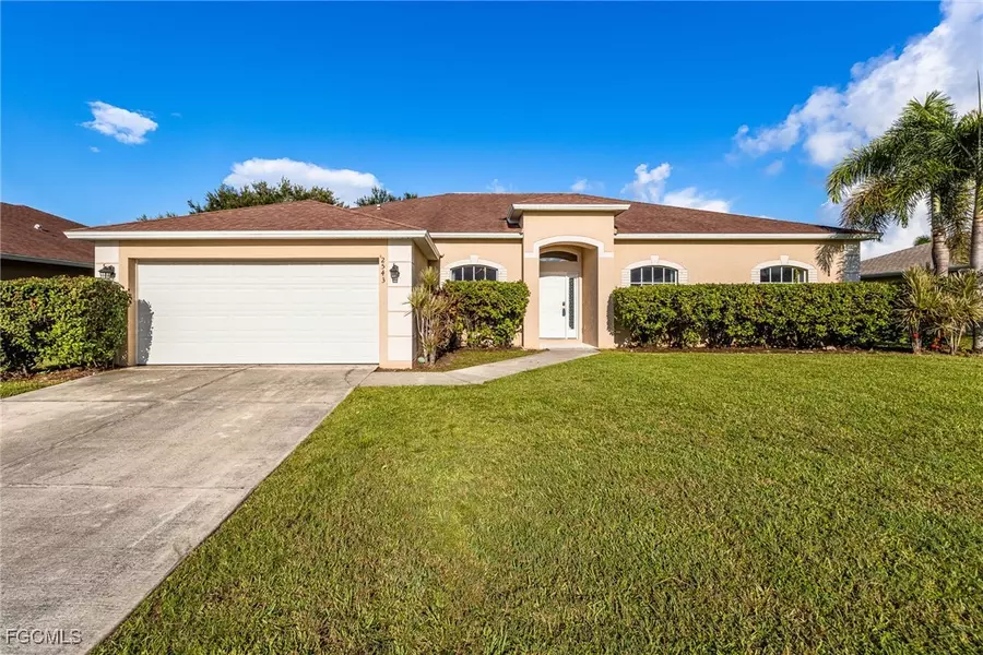 2543 Nature Pointe LOOP, Fort Myers, FL 33905