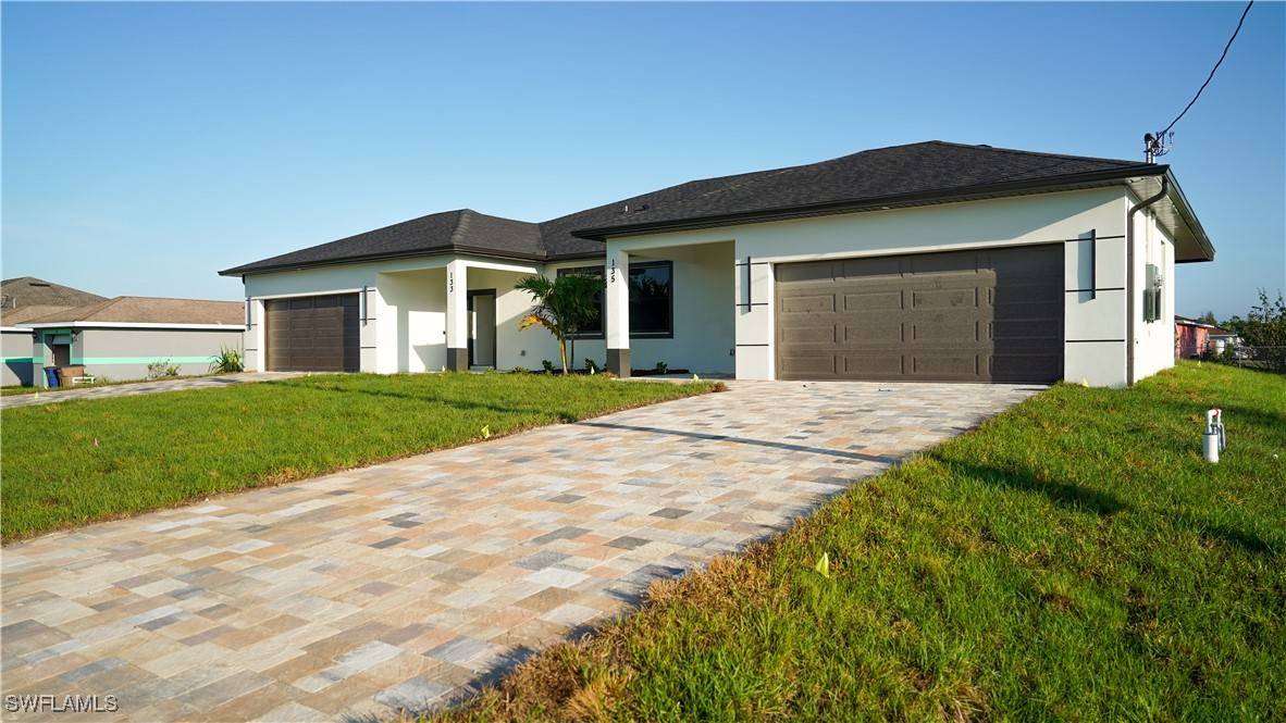 133/135 PENNFIELD ST, Lehigh Acres, FL 33974