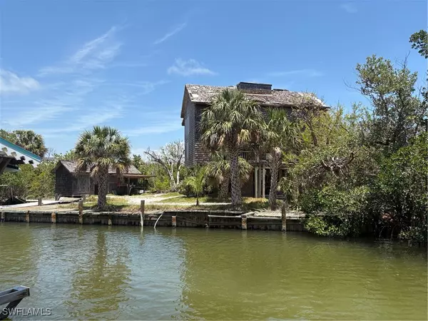Captiva, FL 33924,310 Pieces Of Eight