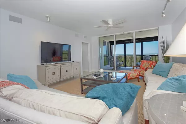 7225 Pelican Bay BLVD #502, Naples, FL 34108