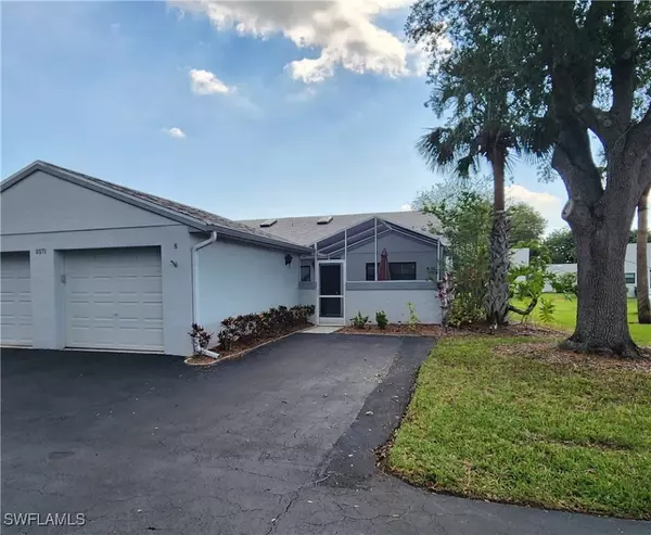 Fort Myers, FL 33905,9571 Green Cypress LN #8
