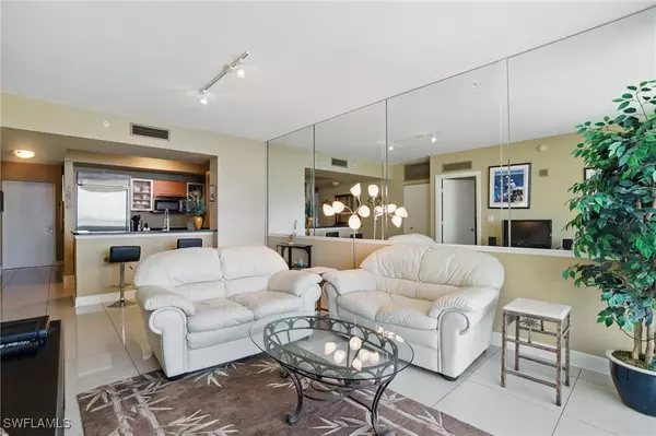 Fort Myers, FL 33916,3000 Oasis Grand BLVD #1406