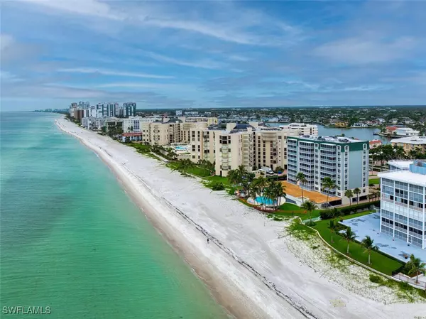 Naples, FL 34103,3003 Gulf Shore BLVD N #404