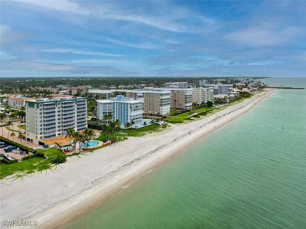Naples, FL 34103,3003 Gulf Shore BLVD N #404