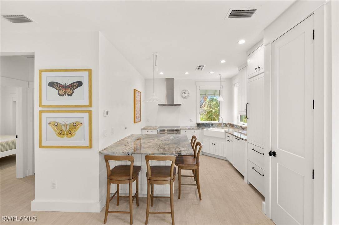 Sanibel, FL 33957,773 Cardium ST