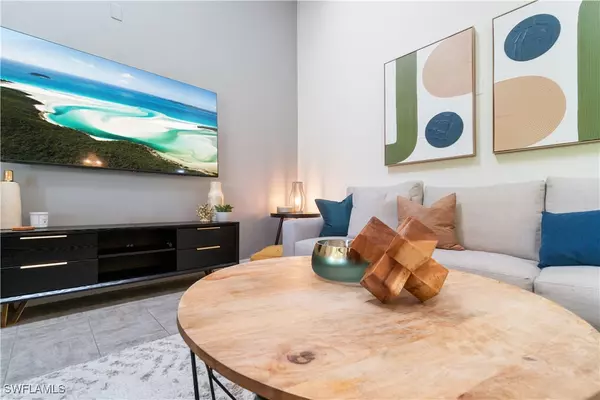 Naples, FL 34112,6040 Huntington Woods DR #138-3