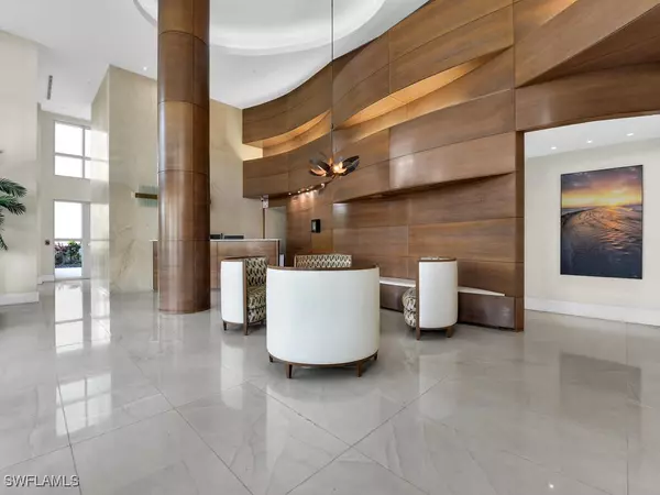 Fort Myers, FL 33916,3000 Oasis Grand BLVD #1705