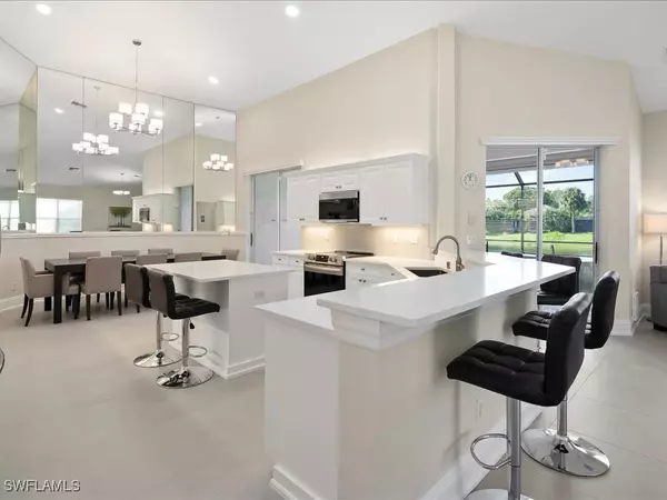 Naples, FL 34109,6354 Old Mahogany CT