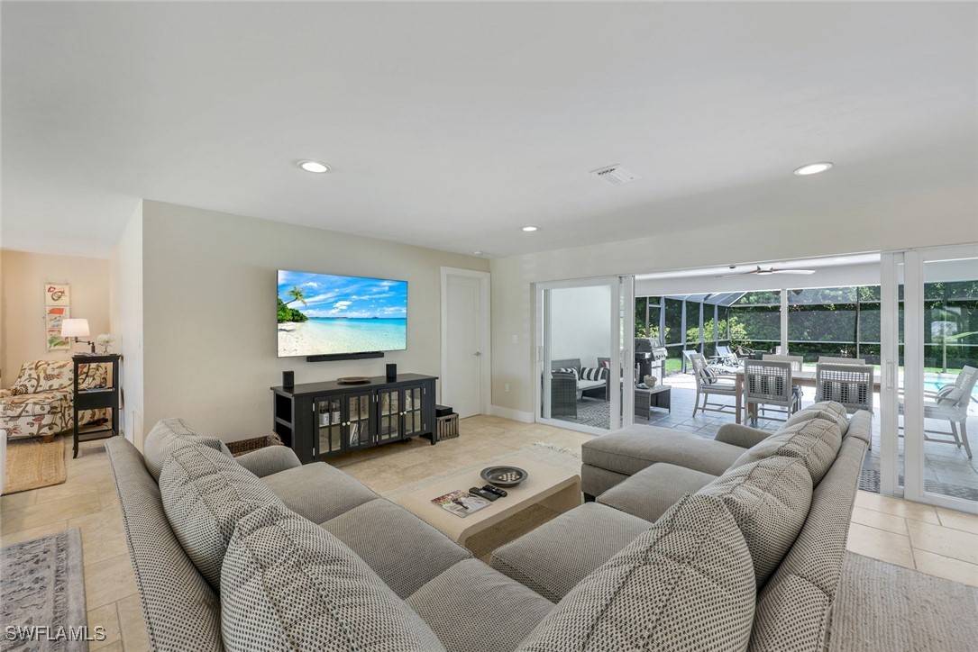Naples, FL 34103,725 Old Trail DR
