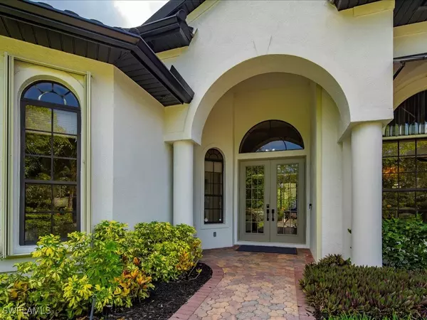 Naples, FL 34117,2360 19th ST SW