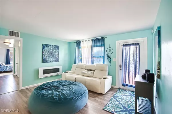 Fort Myers, FL 33901,2970 Holly RD