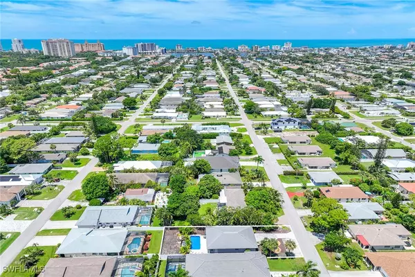 Naples, FL 34108,736 94th AVE N