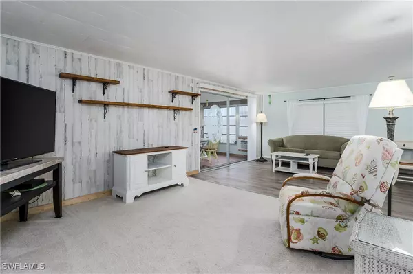 Naples, FL 34112,469 Riviera BLVD W